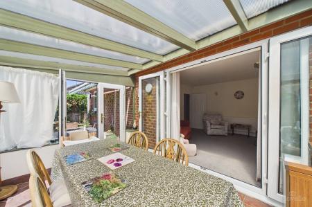 2 bedroom Detached bungalow for sale in Finchley Close, Barton-Upon-Humber, DN18