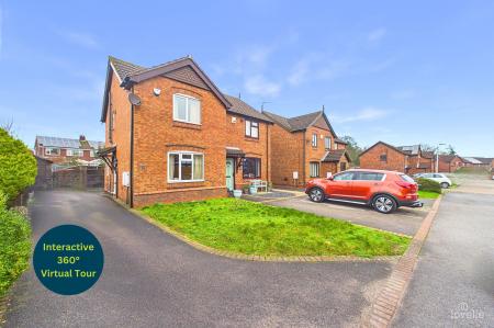 2 bedroom Semi-detached house for sale in Hawthorne Close, Winterton, DN15