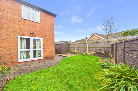 2 bedroom Semi-detached house for sale in Hawthorne Close, Winterton, DN15
