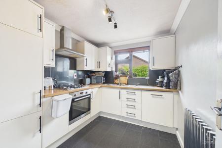 3 bedroom Semi-detached bungalow for sale in Sands Lane, South Ferriby, DN18