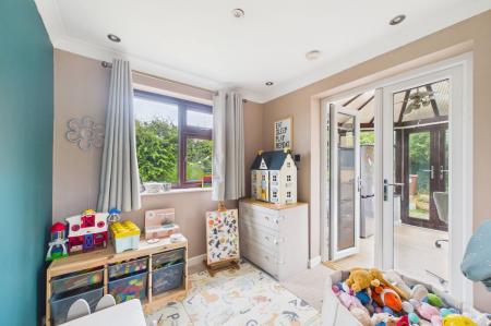 3 bedroom Semi-detached bungalow for sale in Sands Lane, South Ferriby, DN18
