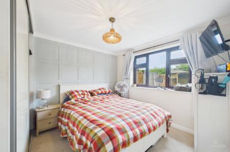 3 bedroom Semi-detached bungalow for sale in Sands Lane, South Ferriby, DN18