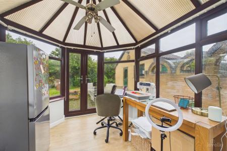 3 bedroom Semi-detached bungalow for sale in Sands Lane, South Ferriby, DN18