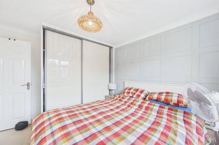 3 bedroom Semi-detached bungalow for sale in Sands Lane, South Ferriby, DN18