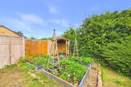 3 bedroom Semi-detached bungalow for sale in Sands Lane, South Ferriby, DN18