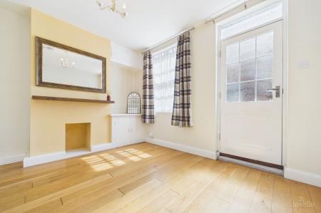 2 bedroom Terraced House for sale in Brigg Road, Barton-Upon-Humber, DN18