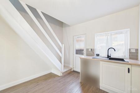 2 bedroom Terraced House for sale in Brigg Road, Barton-Upon-Humber, DN18