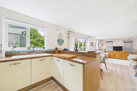 4 bedroom Detached house for sale in Jubilee Place, Barton-Upon-Humber, DN18