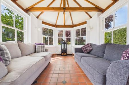 4 bedroom Semi-detached house for sale in Queen Street Barton-Upon-Humber, North Lincolnshire, DN18