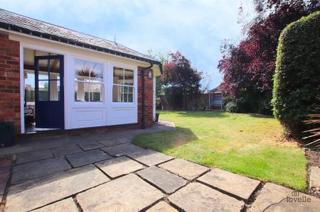 4 bedroom Semi-detached house for sale in Queen Street Barton-Upon-Humber, North Lincolnshire, DN18