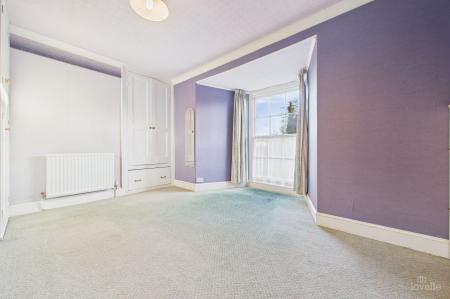 4 bedroom Semi-detached house for sale in Queen Street Barton-Upon-Humber, North Lincolnshire, DN18