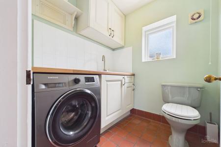 4 bedroom Semi-detached house for sale in Queen Street Barton-Upon-Humber, North Lincolnshire, DN18