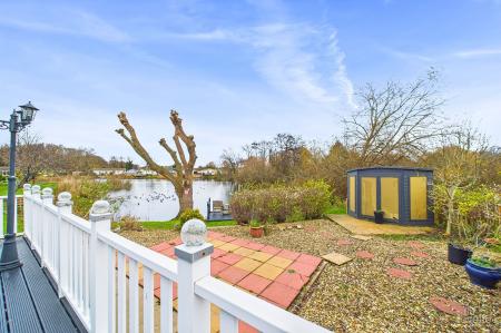 2 bedroom Park home for sale in Maltkiln Road, Barton-Upon-Humber, DN18