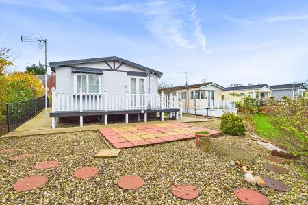 2 bedroom Park home for sale in Maltkiln Road, Barton-Upon-Humber, DN18