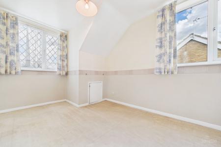 3 bedroom Bungalow for sale in Meadow Avenue, Ulceby, DN39