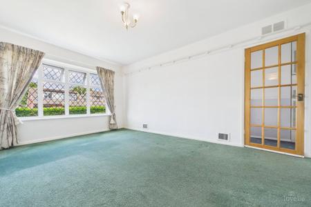 3 bedroom Bungalow for sale in Meadow Avenue, Ulceby, DN39