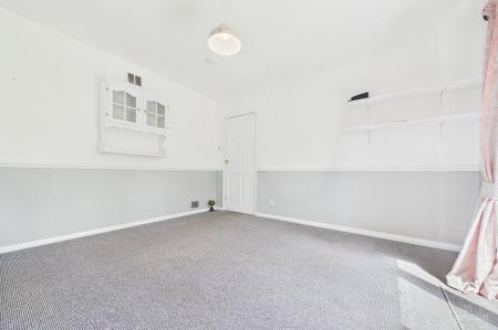 3 bedroom Bungalow for sale in Meadow Avenue, Ulceby, DN39