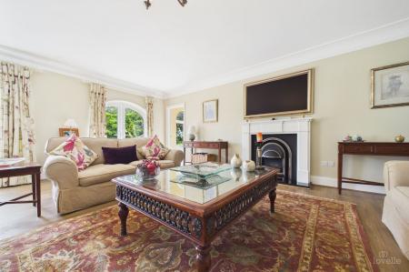 5 bedroom Detached house for sale in Middlegate Mews, Melton Ross, DN38