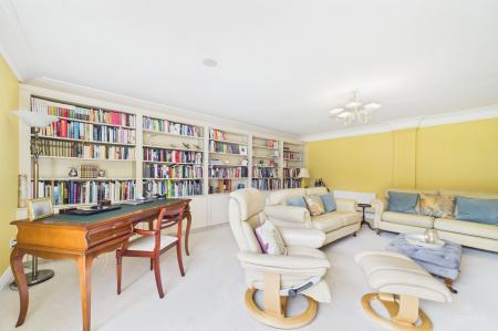 5 bedroom Detached house for sale in Middlegate Mews, Melton Ross, DN38