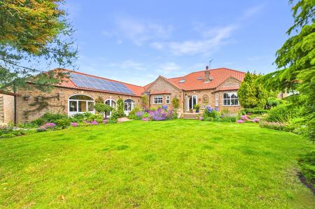 5 bedroom Detached house for sale in Middlegate Mews, Melton Ross, DN38