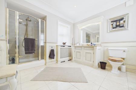 5 bedroom Detached house for sale in Middlegate Mews, Melton Ross, DN38