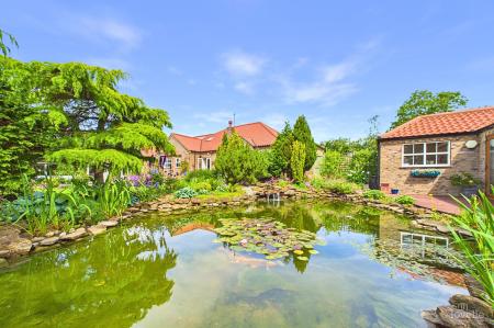 5 bedroom Detached house for sale in Middlegate Mews, Melton Ross, DN38