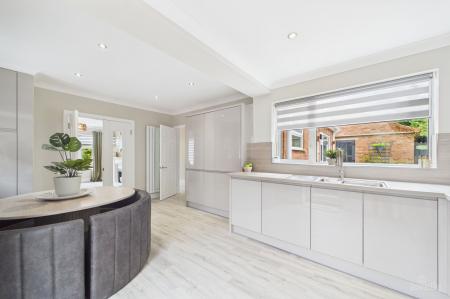 3 bedroom Detached bungalow for sale in Barton Street, Barrow-Upon-Humber, DN19