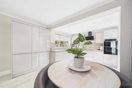 3 bedroom Detached bungalow for sale in Barton Street, Barrow-Upon-Humber, DN19