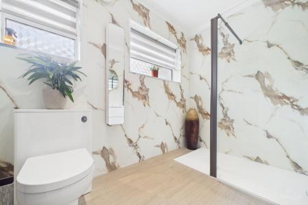 3 bedroom Detached bungalow for sale in Barton Street, Barrow-Upon-Humber, DN19