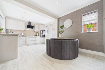 3 bedroom Detached bungalow for sale in Barton Street, Barrow-Upon-Humber, DN19