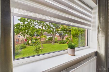 3 bedroom Detached bungalow for sale in Barton Street, Barrow-Upon-Humber, DN19