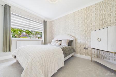 3 bedroom Detached bungalow for sale in Barton Street, Barrow-Upon-Humber, DN19