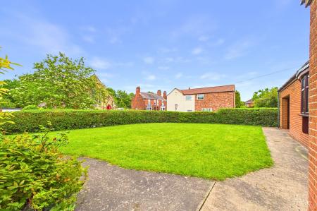 2 bedroom Detached bungalow for sale in Chapel Street, Goxhill, DN19