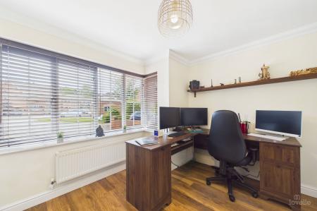 5 bedroom Detached house for sale in Abbey Rise, Barrow-Upon-Humber, DN19