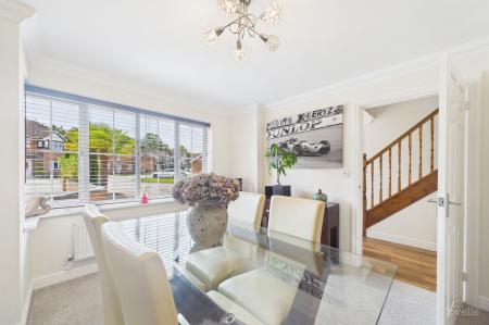 5 bedroom Detached house for sale in Abbey Rise, Barrow-Upon-Humber, DN19