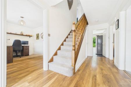 5 bedroom Detached house for sale in Abbey Rise, Barrow-Upon-Humber, DN19