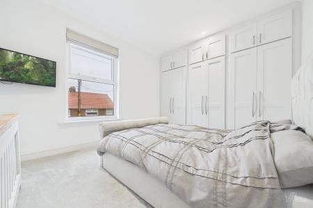 3 bedroom Terraced House for sale in West Acridge, Barton-Upon-Humber, DN18