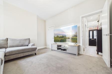 3 bedroom Terraced House for sale in West Acridge, Barton-Upon-Humber, DN18