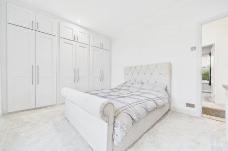 3 bedroom Terraced House for sale in West Acridge, Barton-Upon-Humber, DN18