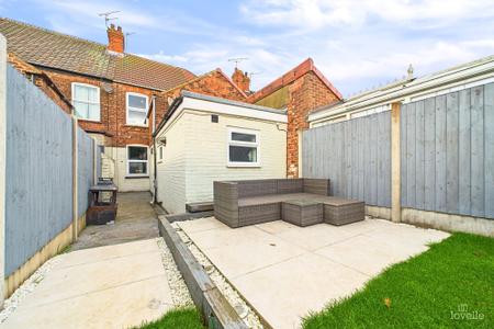 3 bedroom Terraced House for sale in West Acridge, Barton-Upon-Humber, DN18