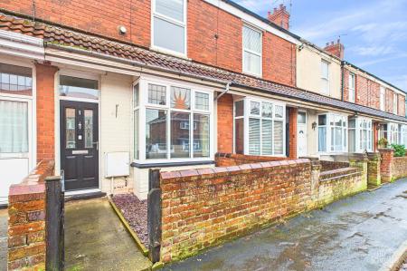 3 bedroom Terraced House for sale in West Acridge, Barton-Upon-Humber, DN18