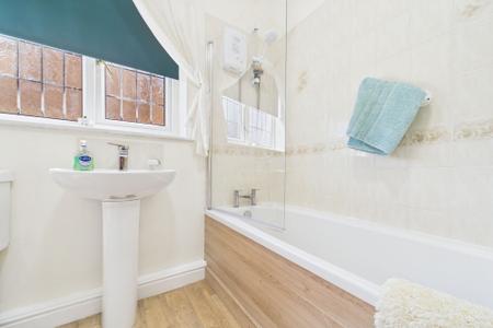 2 bedroom Detached bungalow for sale in Danson Close, Barton-Upon-Humber, DN18