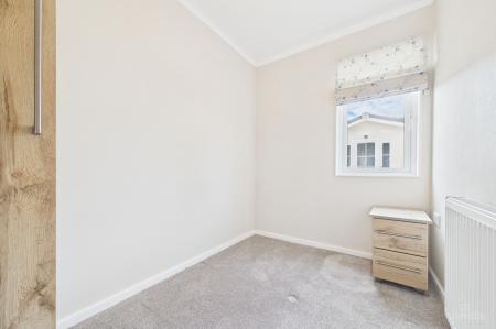 2 bedroom Park home for sale in Barton Broads Park, Maltkiln Road, DN18