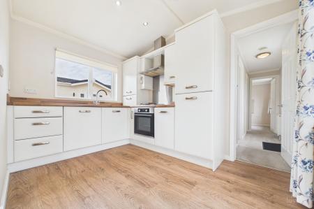 2 bedroom Park home for sale in Barton Broads Park, Maltkiln Road, DN18