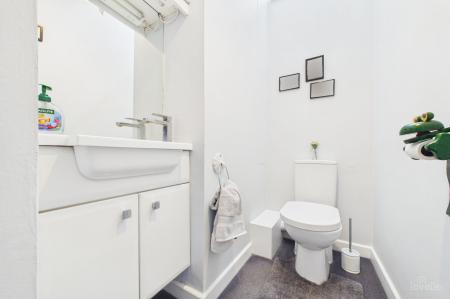 4 bedroom Detached house for sale in Ferriby Road, Barton-Upon-Humber, DN18