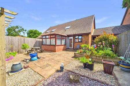 3 bedroom Semi-detached bungalow for sale in Princess Drive, Barton-Upon-Humber, DN18