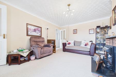 3 bedroom Semi-detached bungalow for sale in Princess Drive, Barton-Upon-Humber, DN18