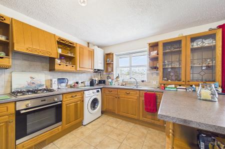 3 bedroom Semi-detached bungalow for sale in Princess Drive, Barton-Upon-Humber, DN18