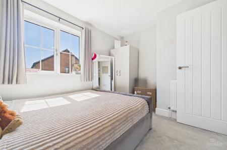 3 bedroom Semi-detached house for sale in Millfields Way, Barrow-Upon-Humber, DN19