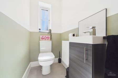 3 bedroom Semi-detached house for sale in Millfields Way, Barrow-Upon-Humber, DN19